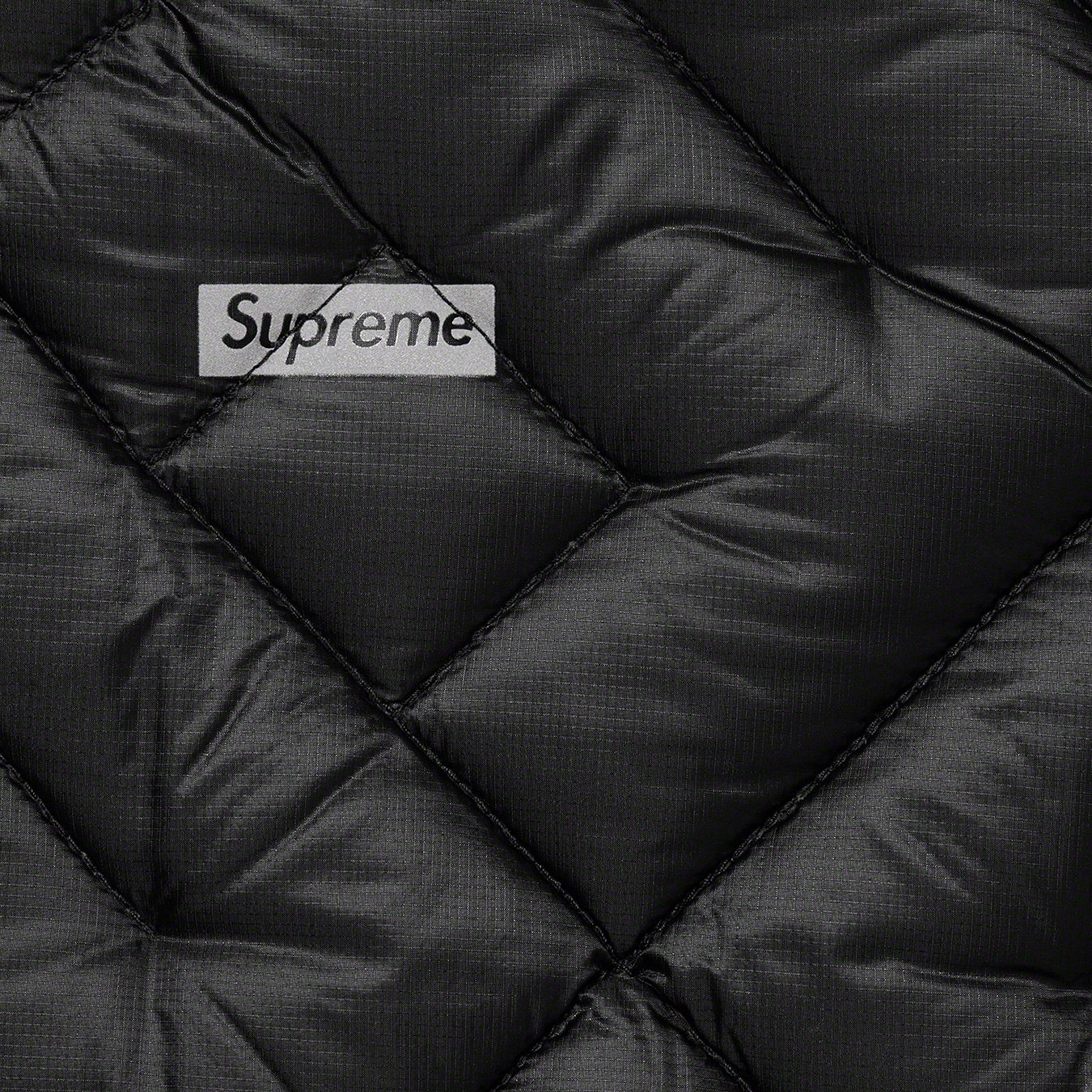 Spellout Quilted Lightweight Down Jacket view 5